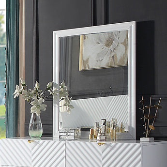 Gaines Mirror BD01036