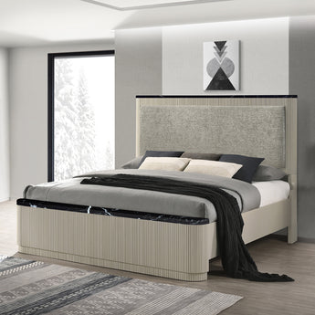 Travonte Queen Bed BD04882Q