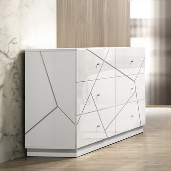 Esther Dresser BD05885