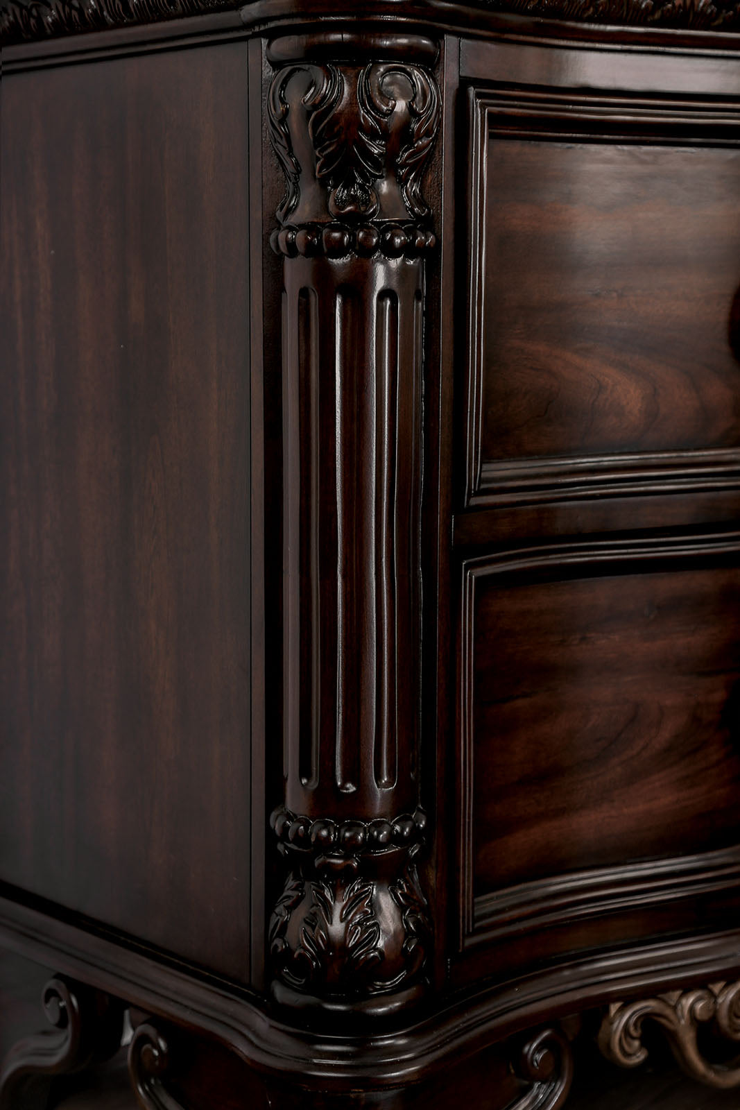 MENODORA - 4 Pc. Queen Bedroom Set - CM7311Q-4PC