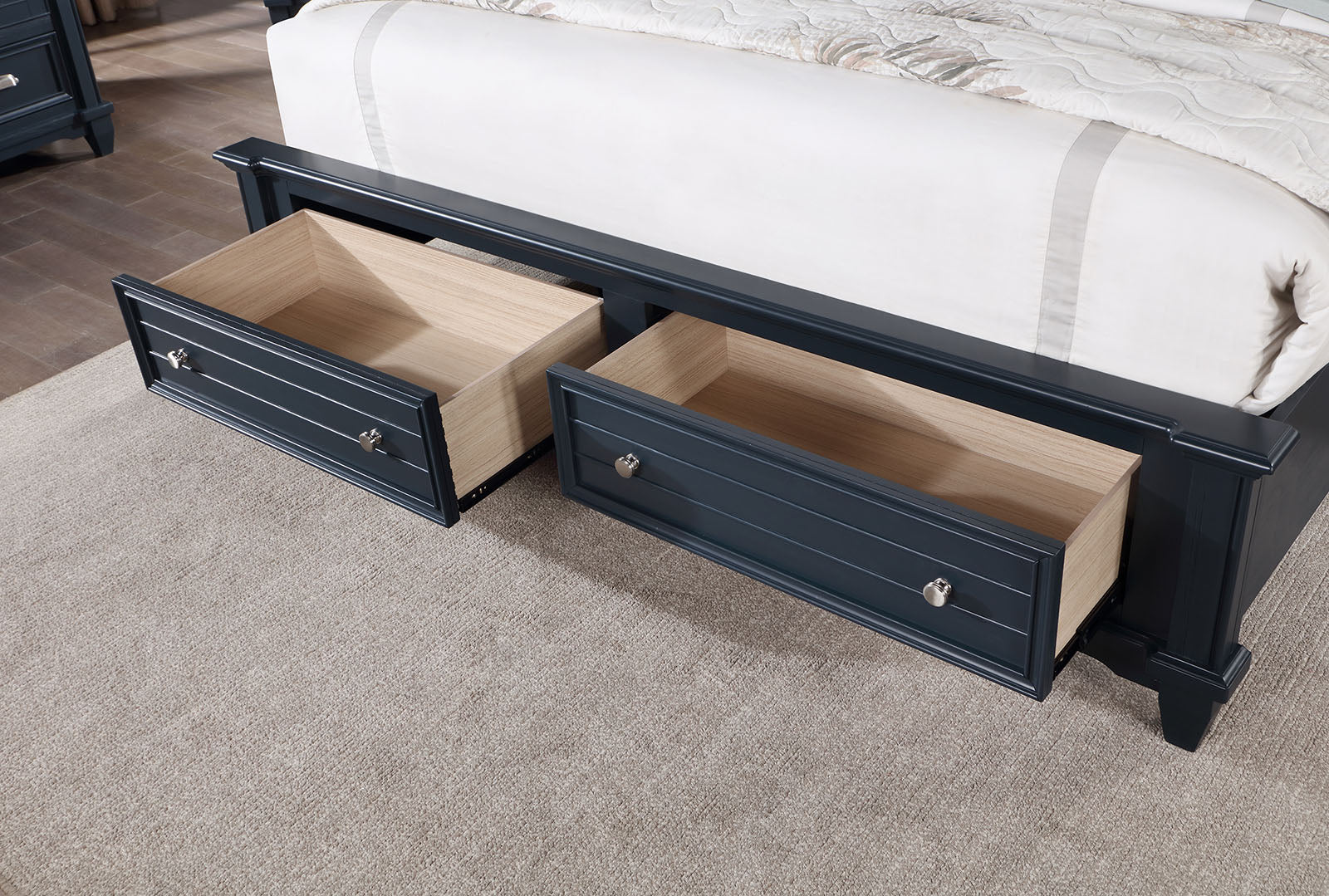 MANZANILLO - Queen Bed - CM7470BL-Q-BED