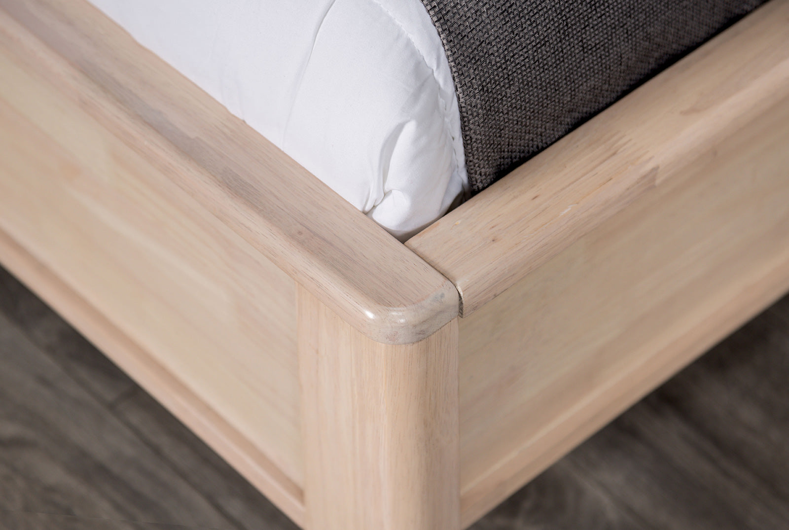 GERVAIS - Full Bed, White Wash - FM7105WH-F-BED