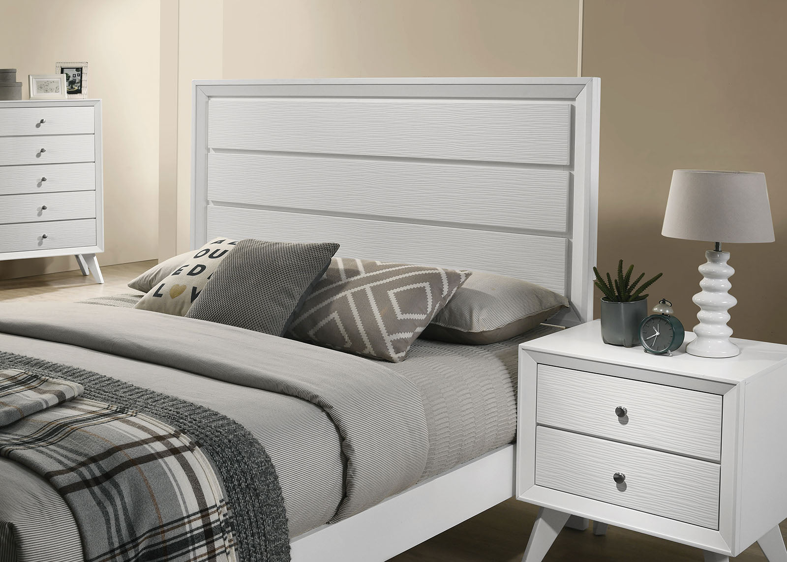 DORTMUND - Queen Bed - CM7465WH-Q-BED