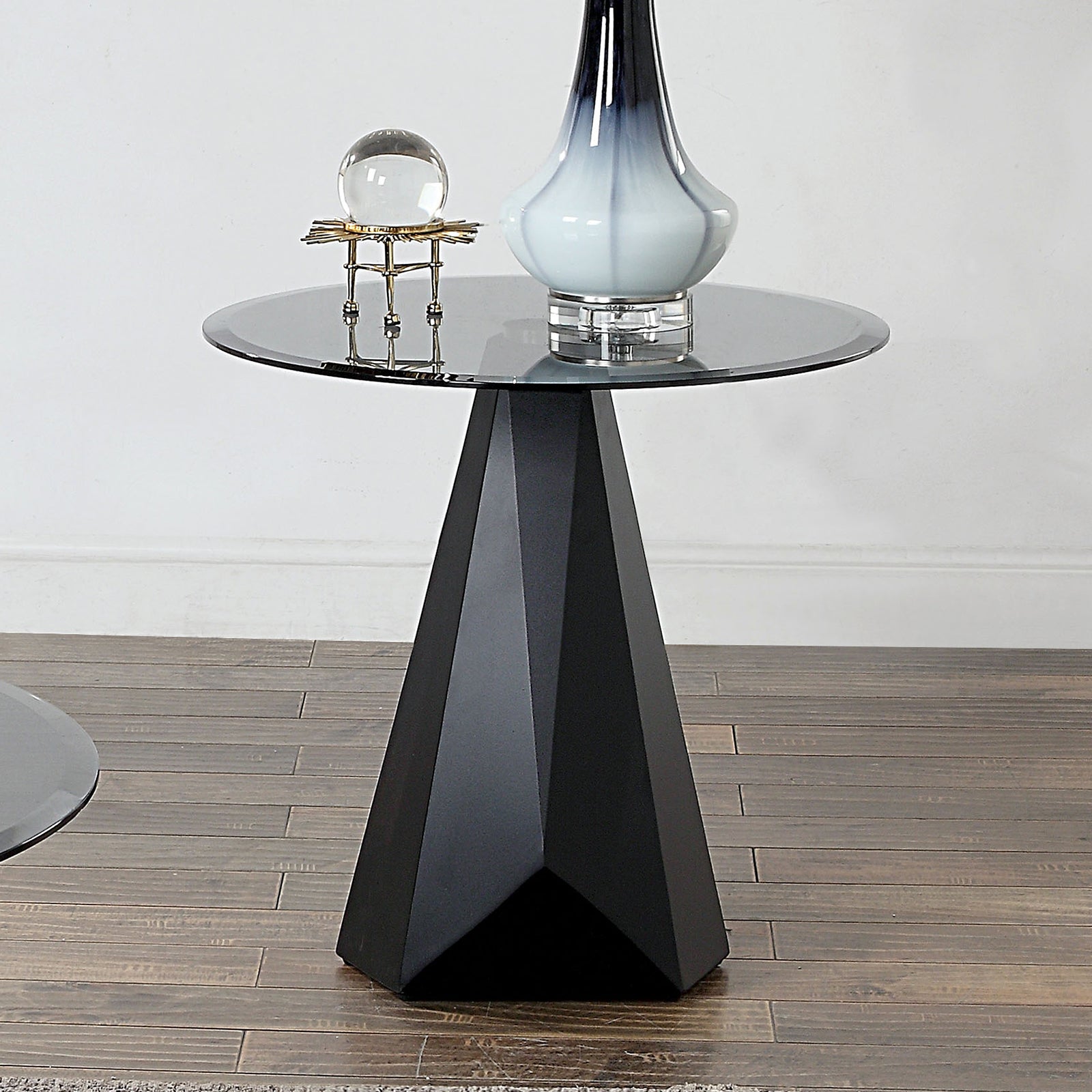 BISHOP - End Table - CM4192BK-E-TABLE