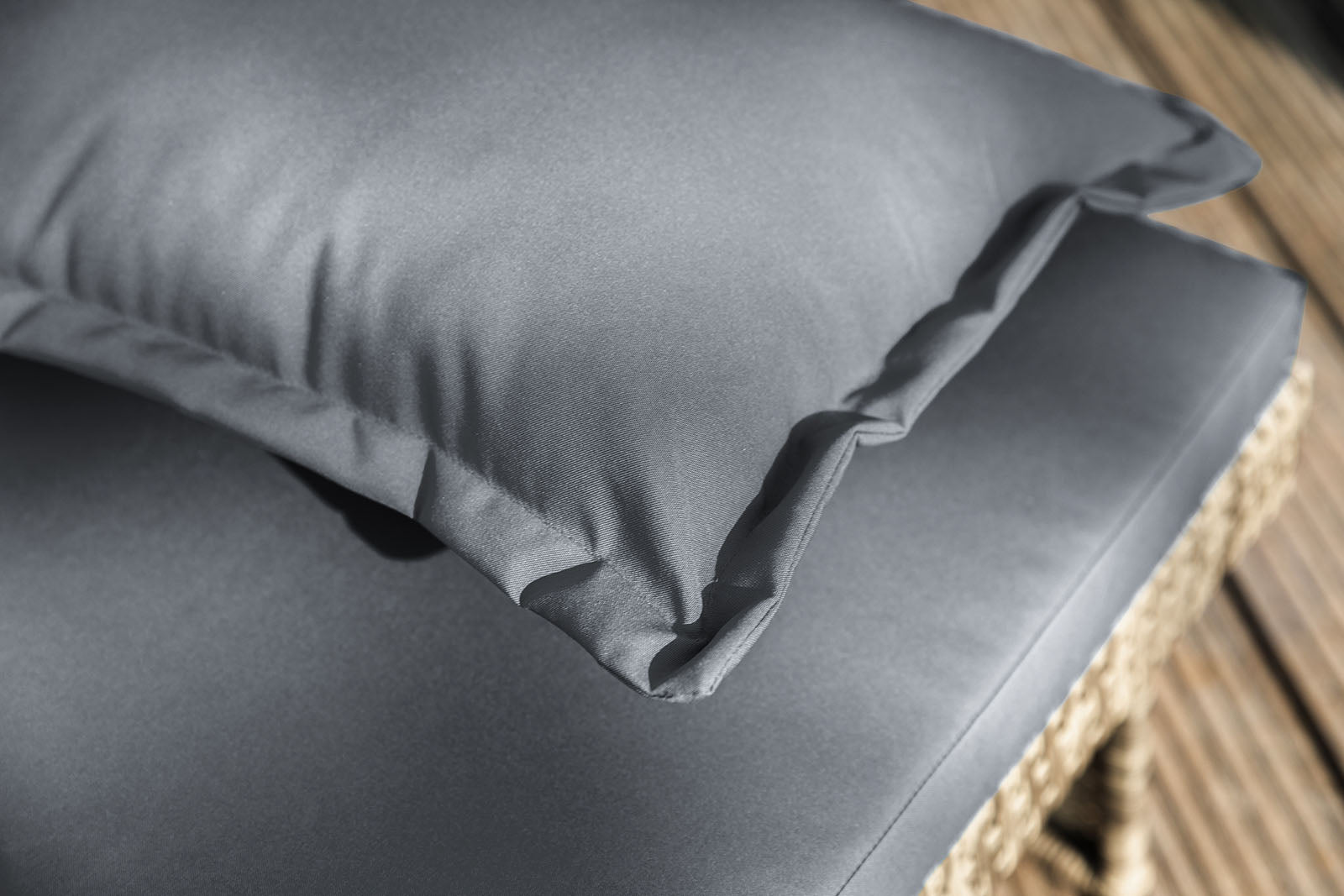 BAHIA TOBAGO - Reclining Chaise Lounge, Brown/Dark Gray - GM-1009BR