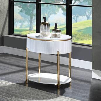 Daveigh End Table LV02465