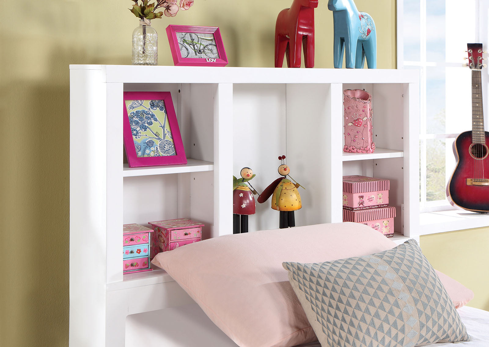 MARILLA - 4 Pc. Full Bedroom Set w/ Storage - FOA7256WH-F-4PC-SR