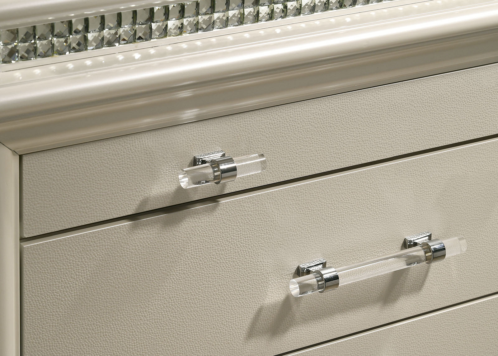 MADDIE - E.King Bed - CM7899EK-BED
