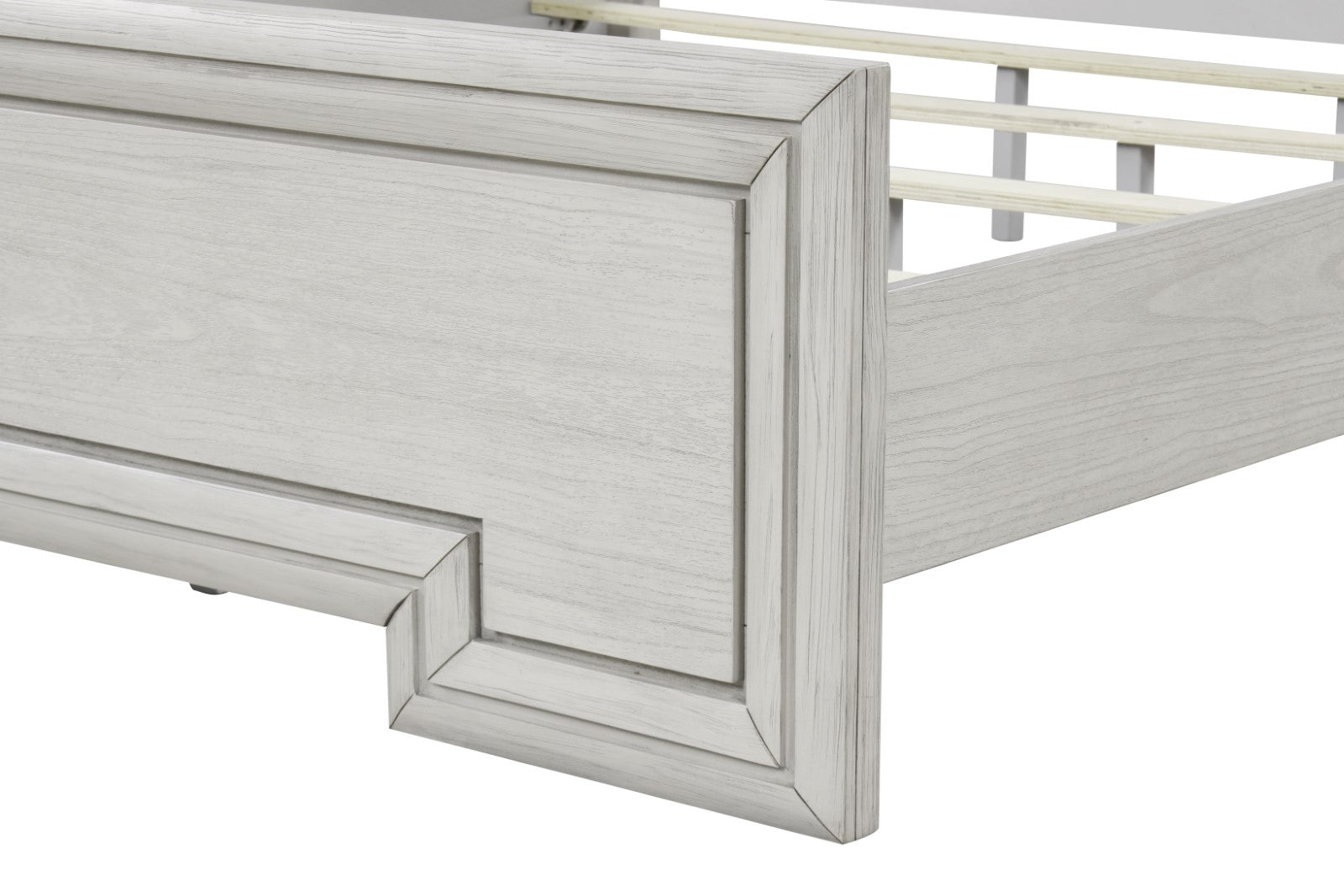 BASILONE - 4 Pc. Queen Bedroom Set - FM7440WH-Q-4PC