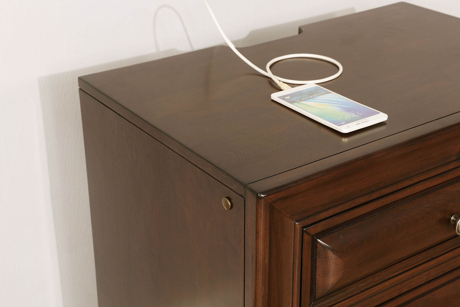 BRANDT - Nightstand w/ USB - CM7302CH-N