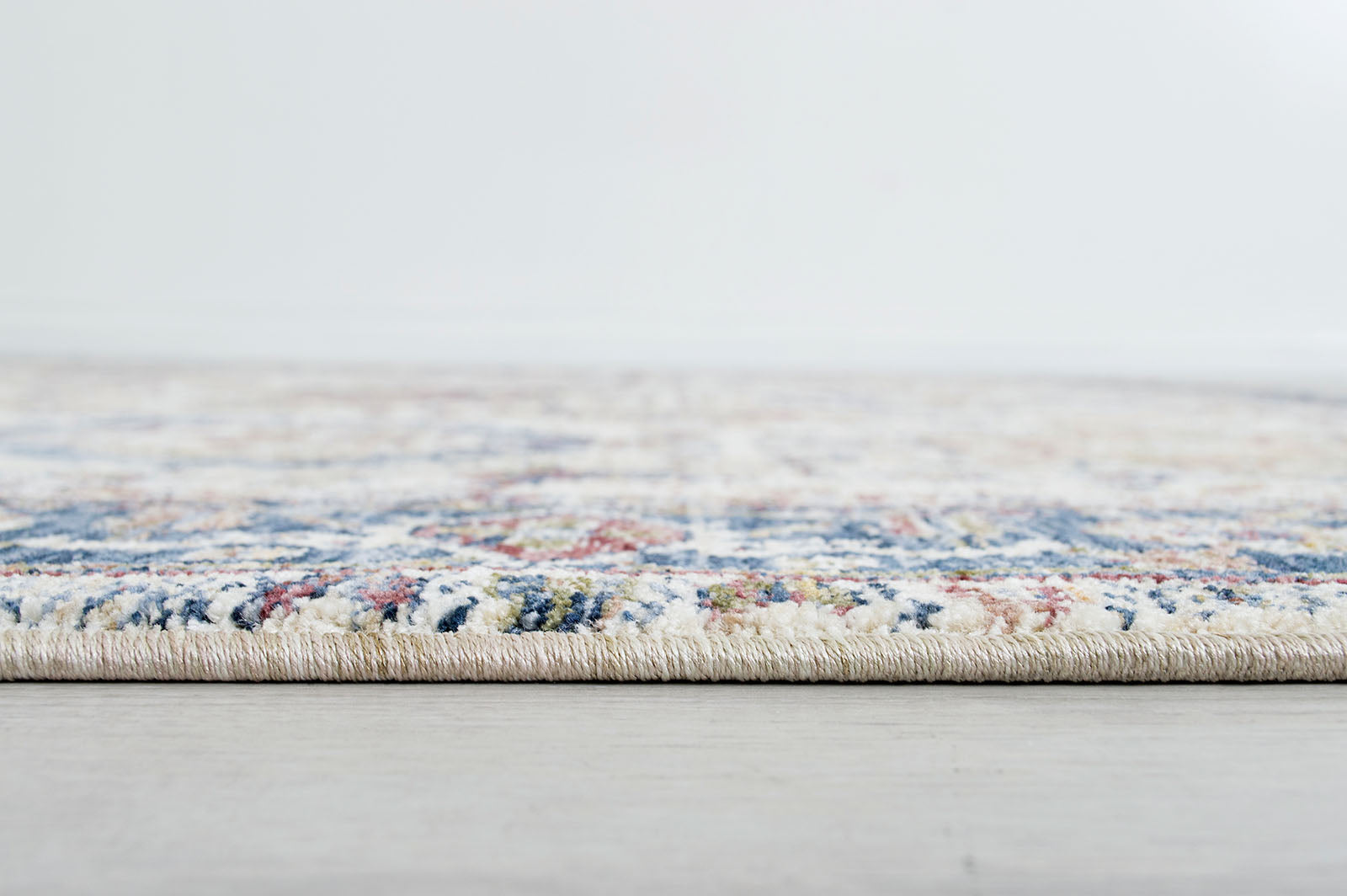 PAYAS - 5' X 7' Area Rug - RG5201