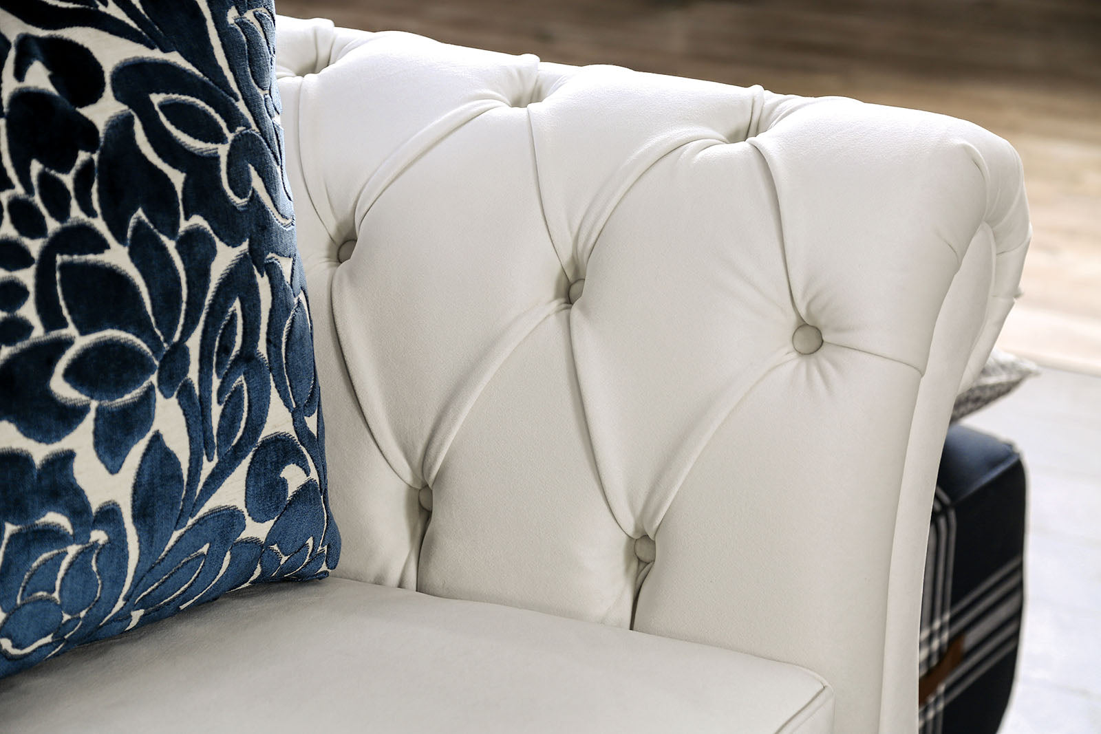ANTOINETTE - Loveseat, White - SM2228-LV