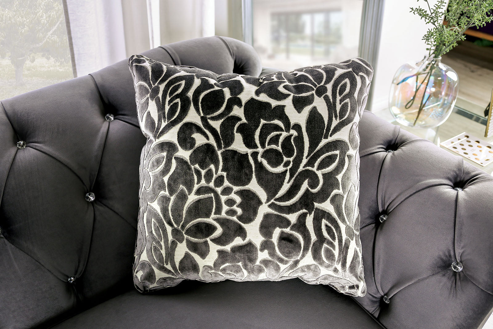 ANTOINETTE - Loveseat, Gray - SM2229-LV