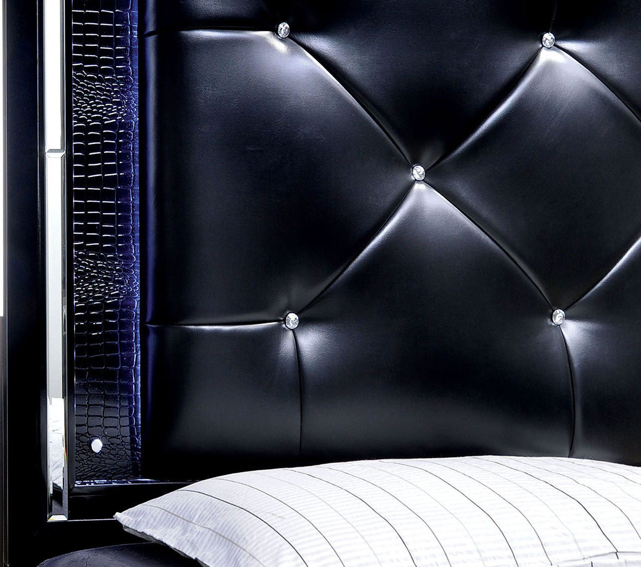 BELLANOVA - Cal.King Bed - CM7979BK-CK-BED