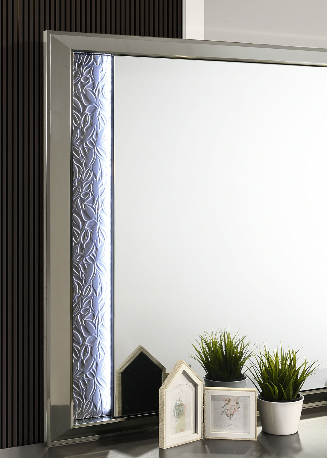 LEYLAND - Mirror w/ LED, Dark Gray - FM7252DG-M