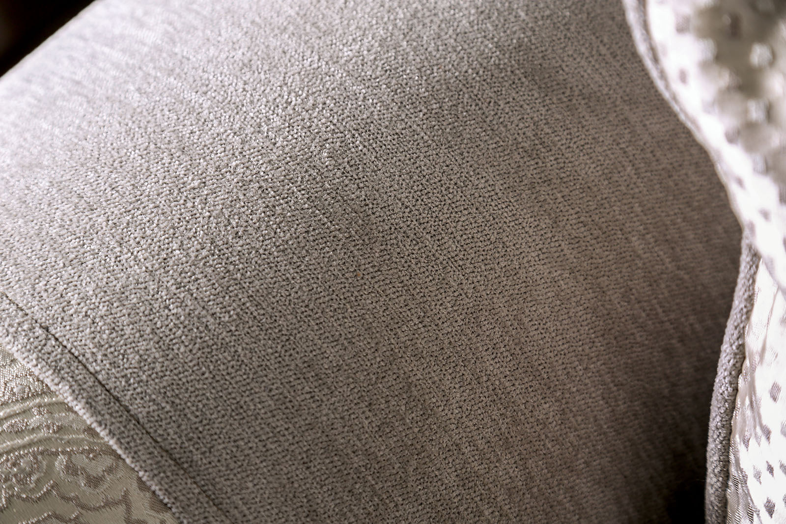 NEWDALE - Sofa + Loveseat - SM6425-2PC