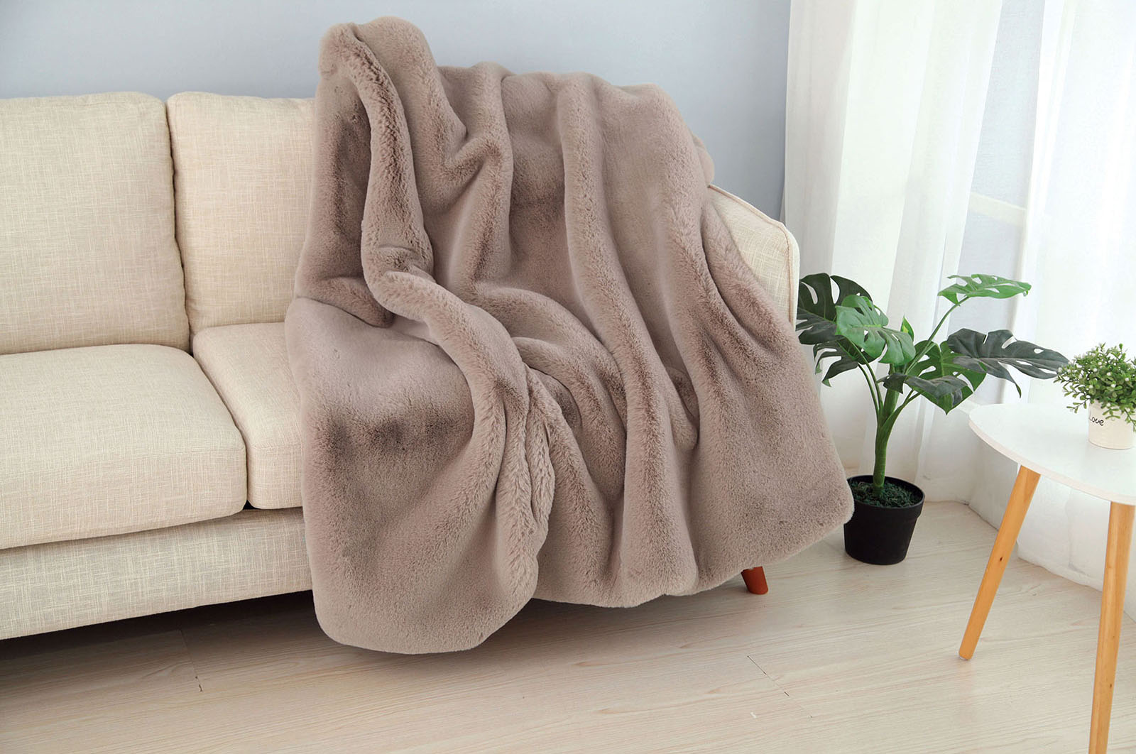 CAPARICA - Throw, Blush - TW4142