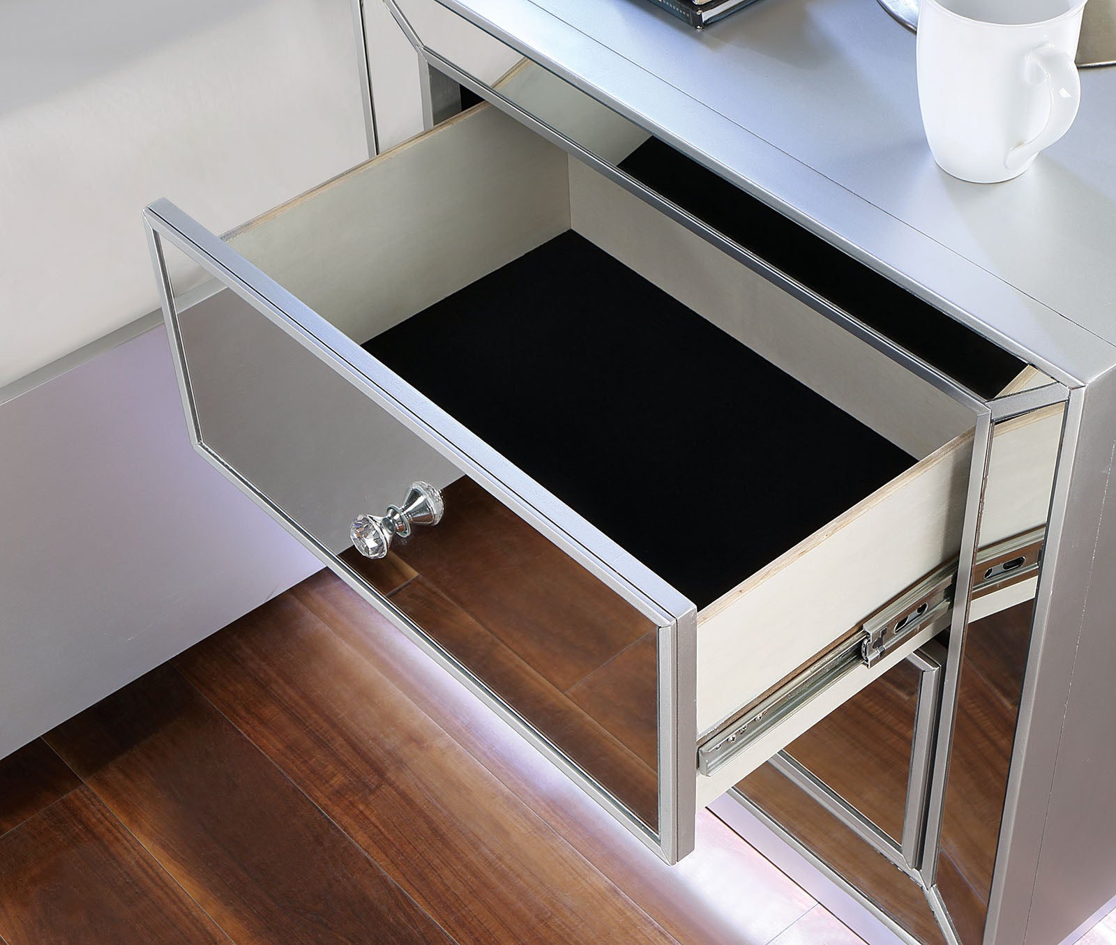BELLADONNA - Nightstand w/ LED & USB - CM7417SV-N
