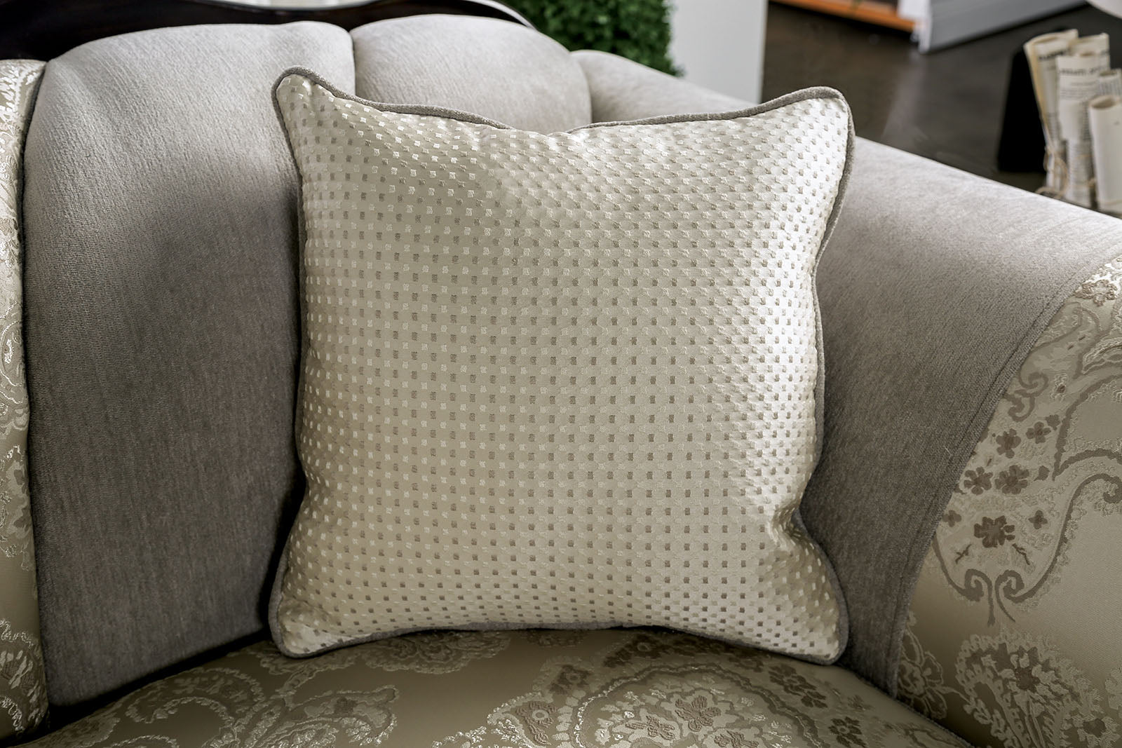 NEWDALE - Sofa + Loveseat - SM6425-2PC