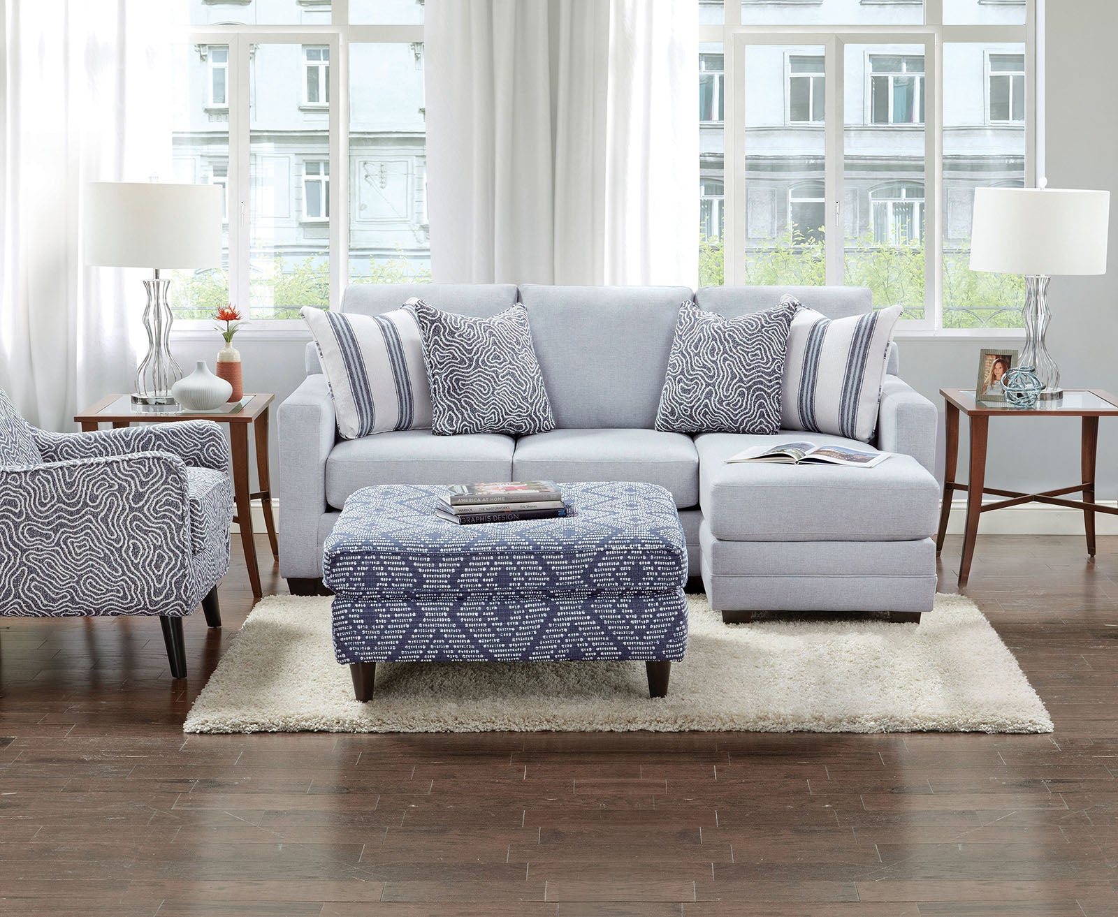 CHISWICK - Sectional - SM8206
