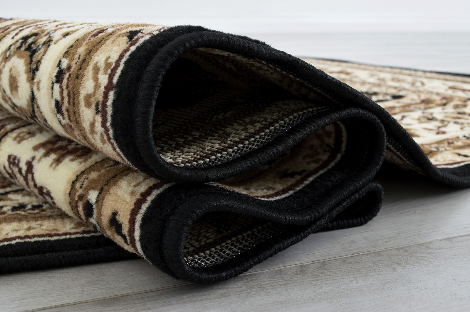SHINTA - 5' X 7' Area Rug - RG5217