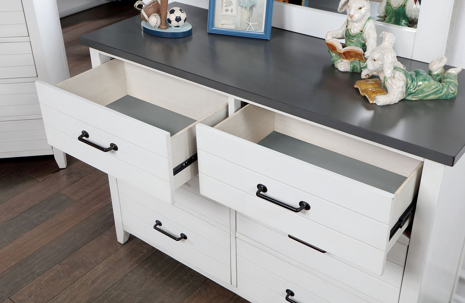 PRIAM - Twin Bed w/ Trundle - CM7467WH-T-BED+TR