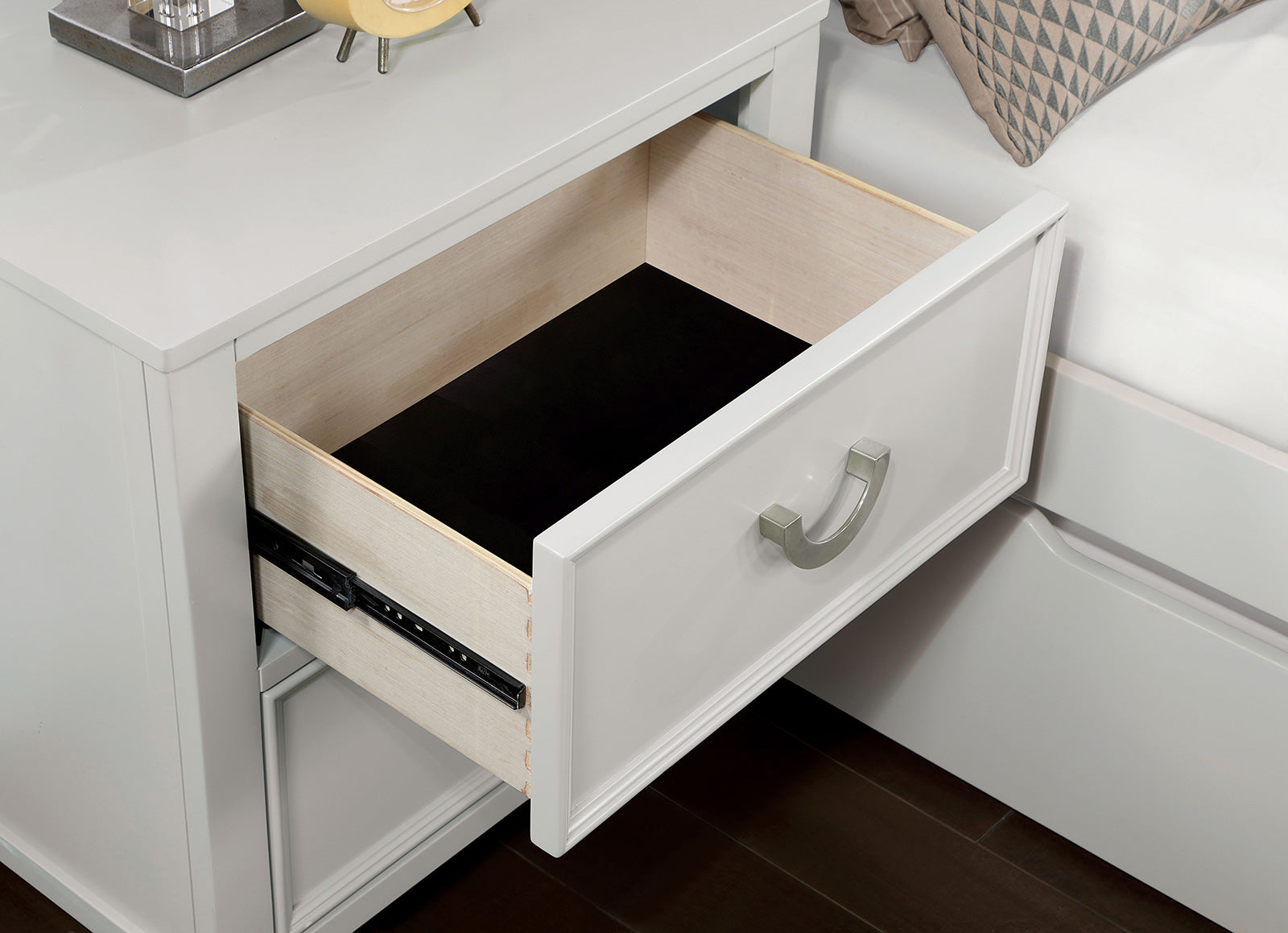 LYCORIS - Nightstand - CM7477WH-N