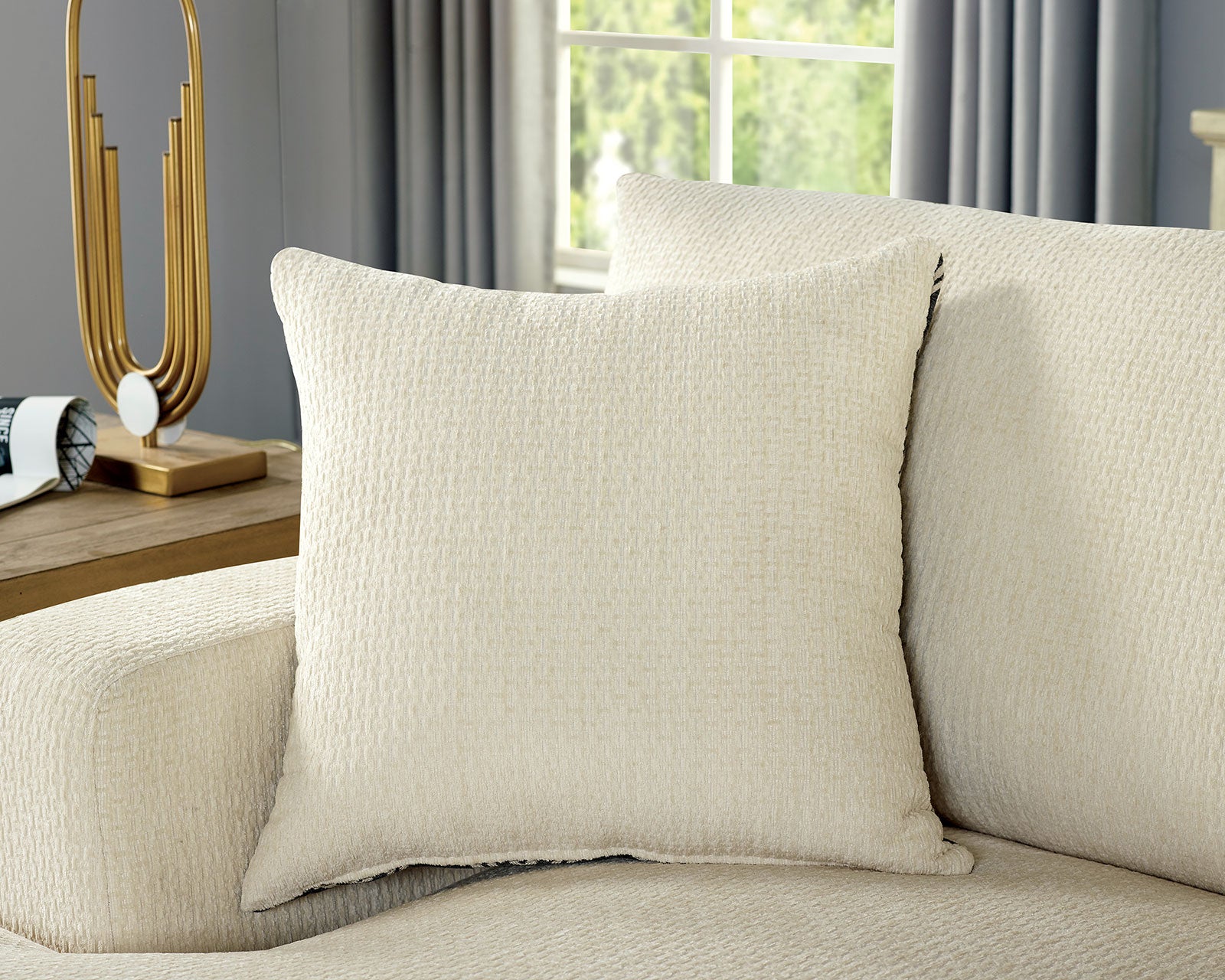 KAYLEE - Ottoman - CM6587BG-OT