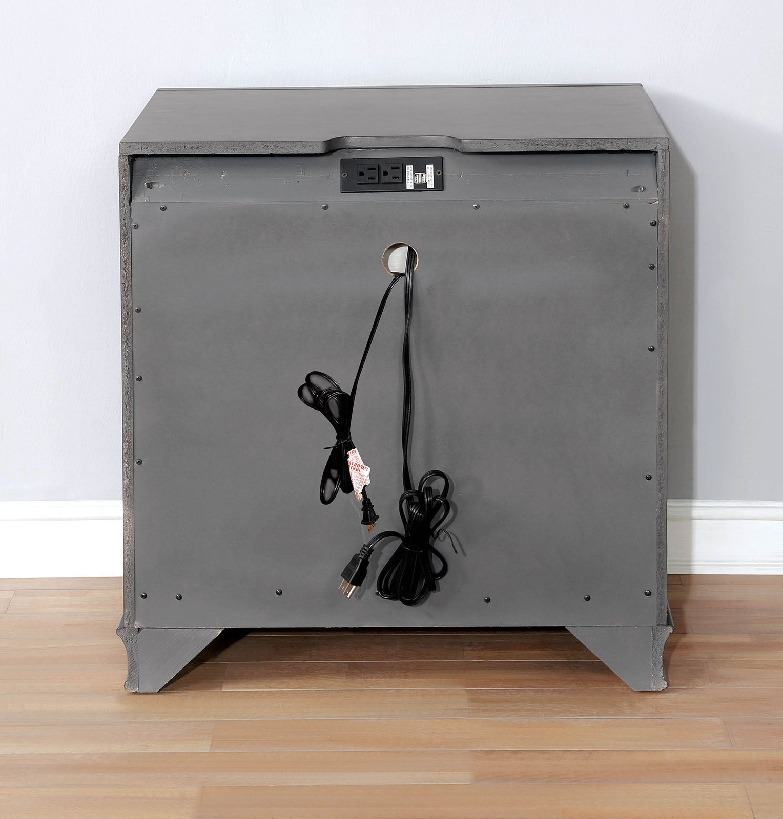BRANDT - Nightstand w/ USB - CM7302GY-N
