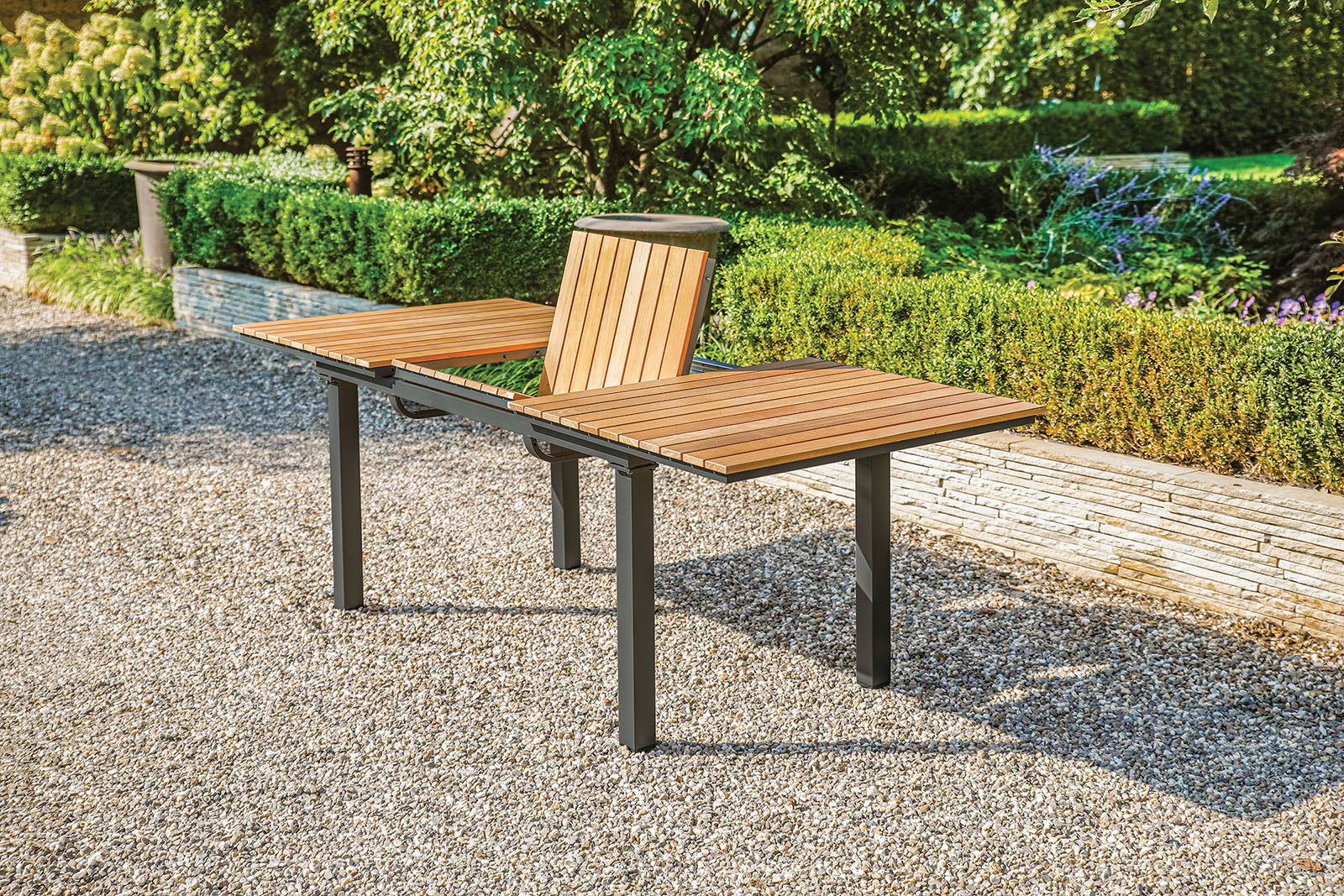 MACKAY - 7 Pc. Patio Dining Set w/ 2 Ottomans - GM-2001-7PC-OT