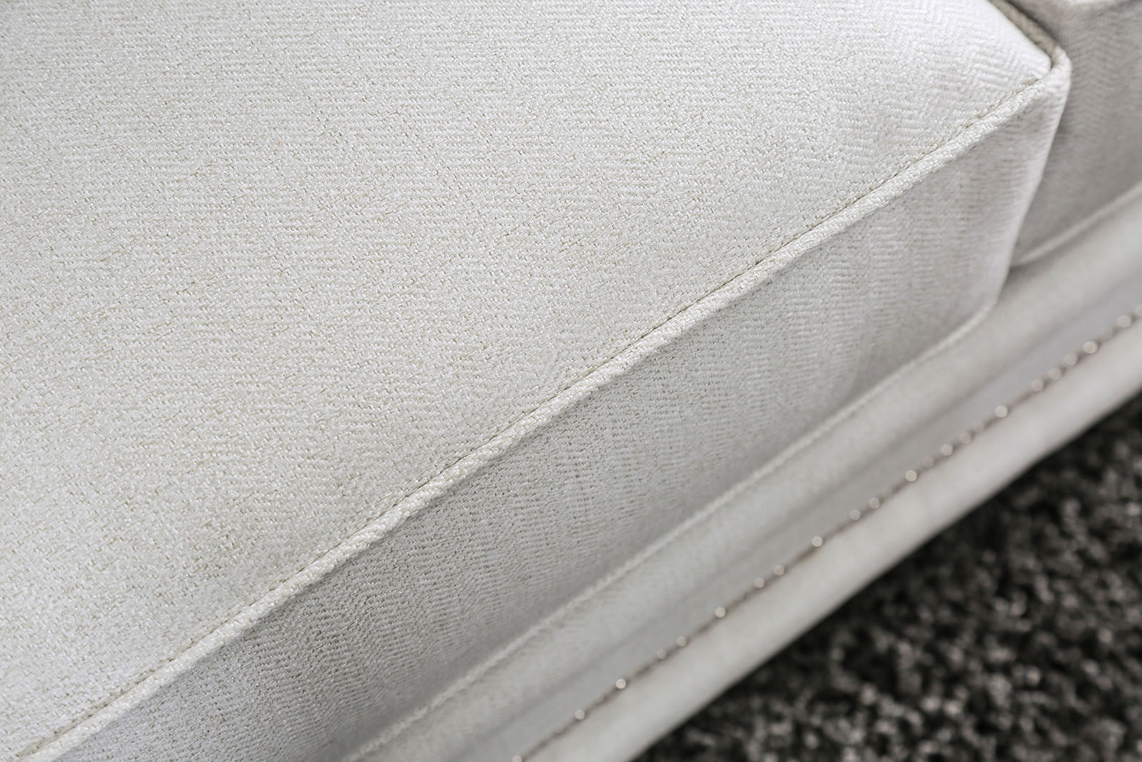 ILSE - Loveseat - SM2675-LV