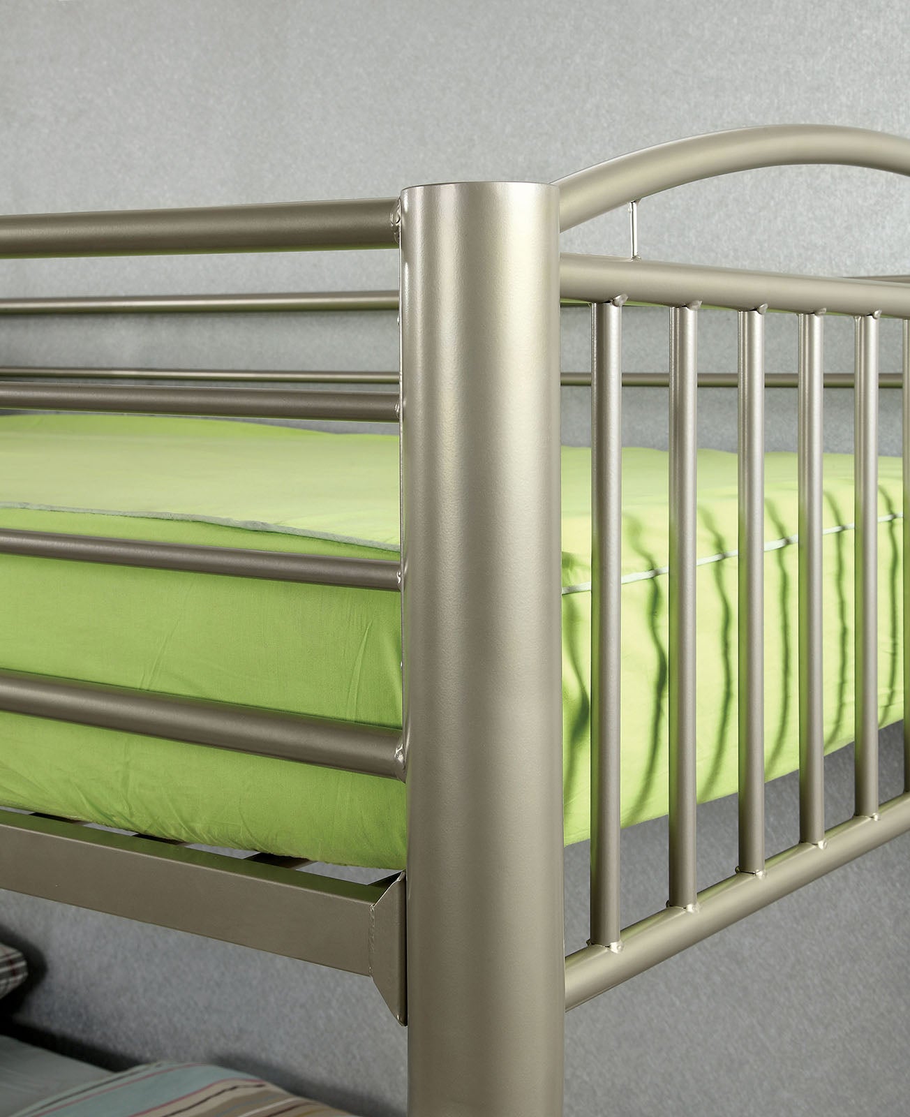 LOVIA - Twin/Full Bunk Bed - CM-BK1037TF