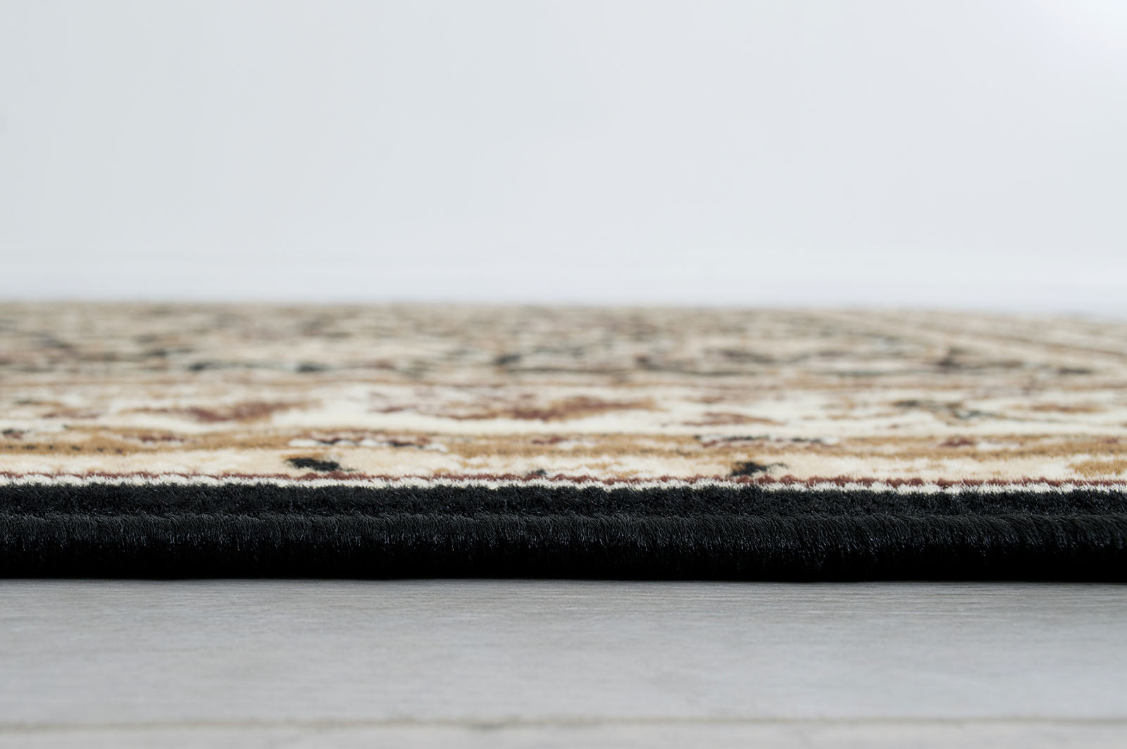 SHINTA - 5' X 7' Area Rug - RG5217