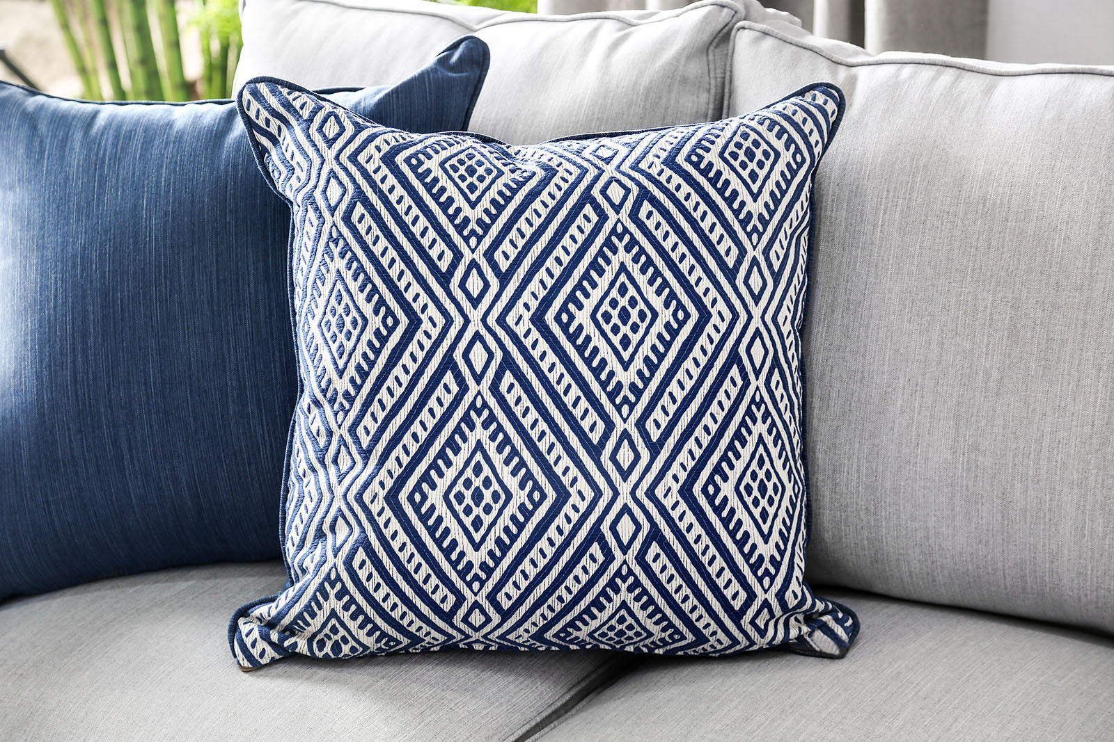 ORNELLA - Sectional - SM2671-SECT