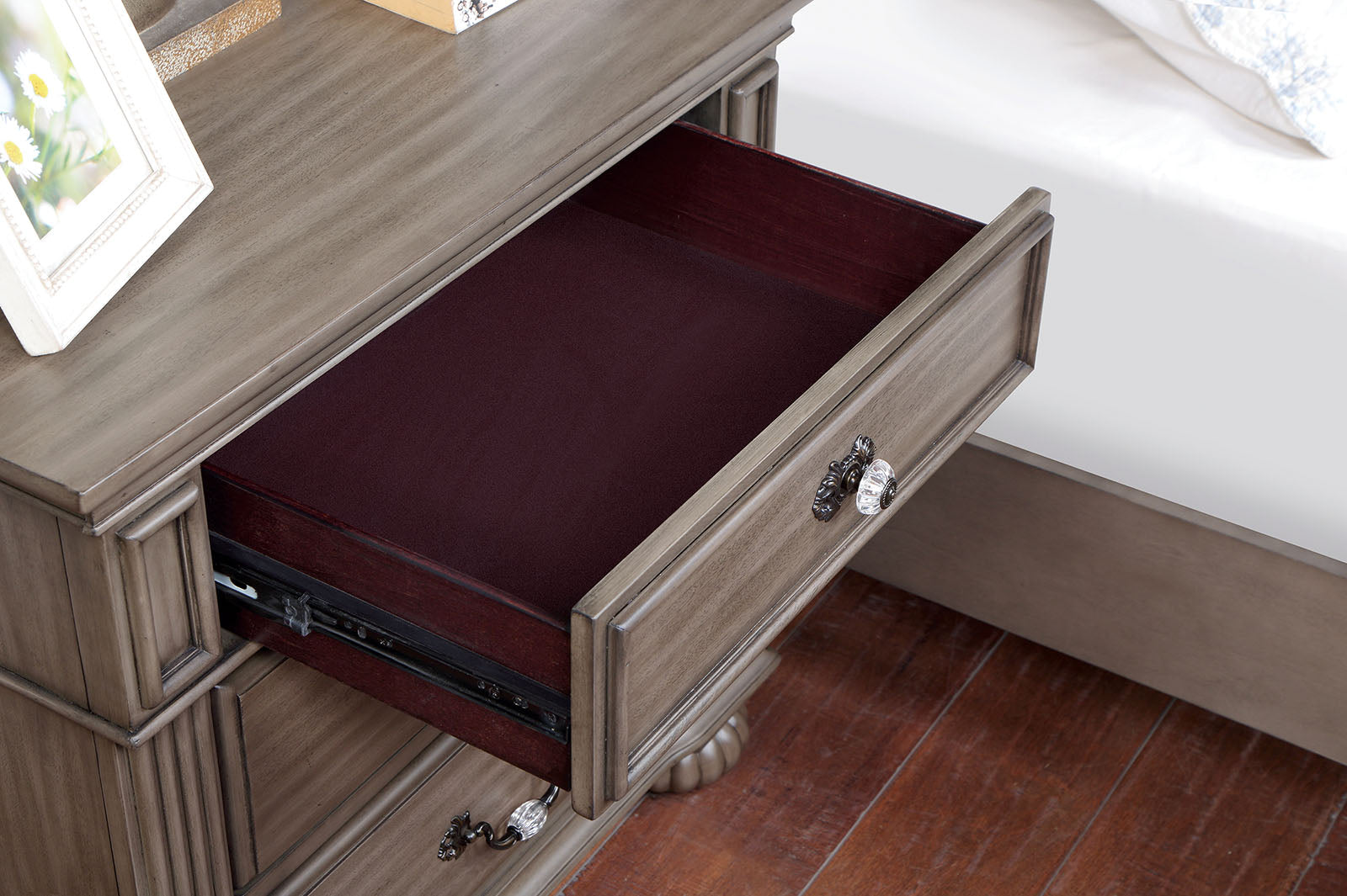 SYRACUSE - Nightstand - CM7129GY-N