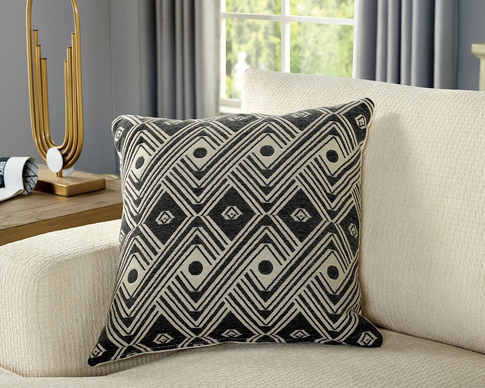 KAYLEE - Ottoman - CM6587BG-OT