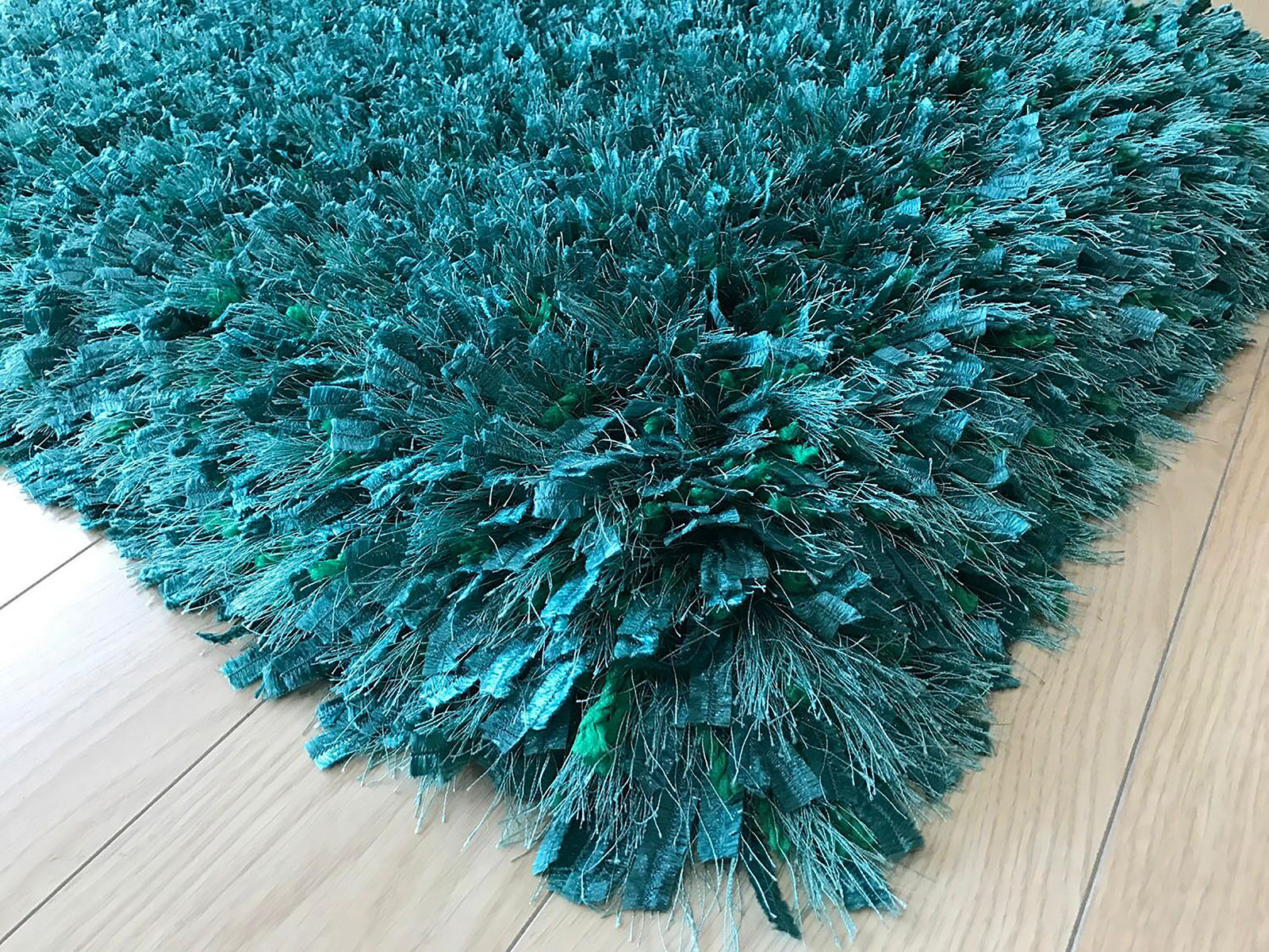 ANNMARIE - 5' X 8' Area Rug - RG4107