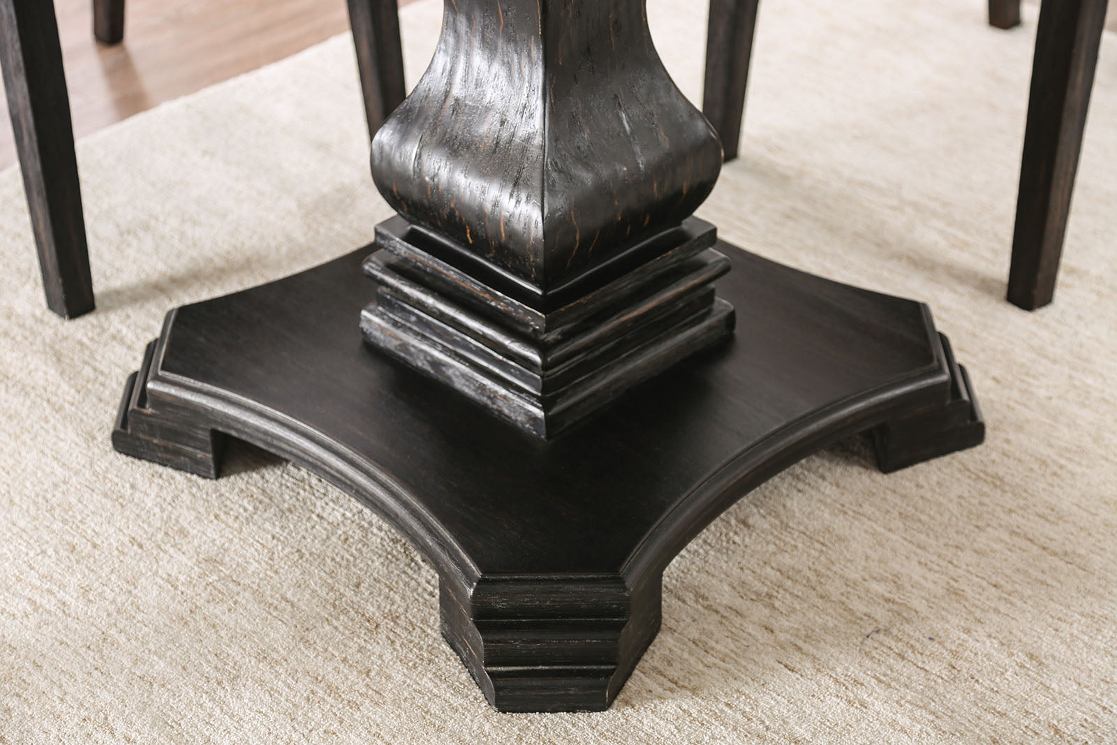 ELFREDO - Round Table - CM3755RT-TABLE