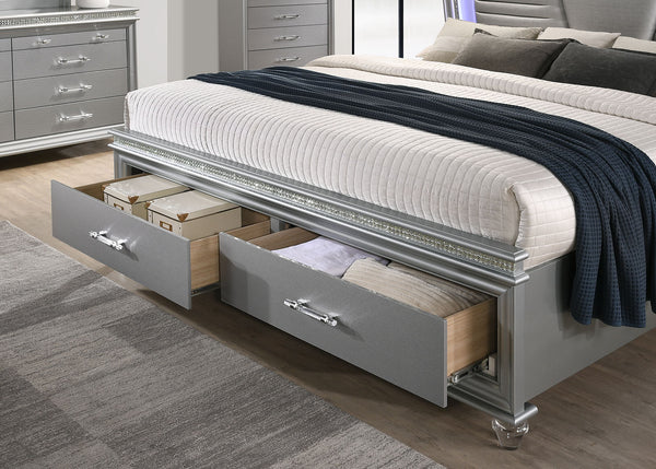 MADDIE - Queen Bed - CM7899SV-Q-BED