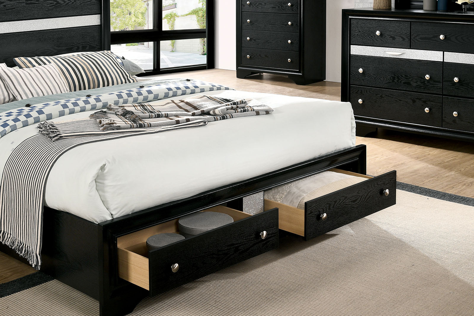 CHRISSY - Queen Bed - CM7552BK-Q-BED