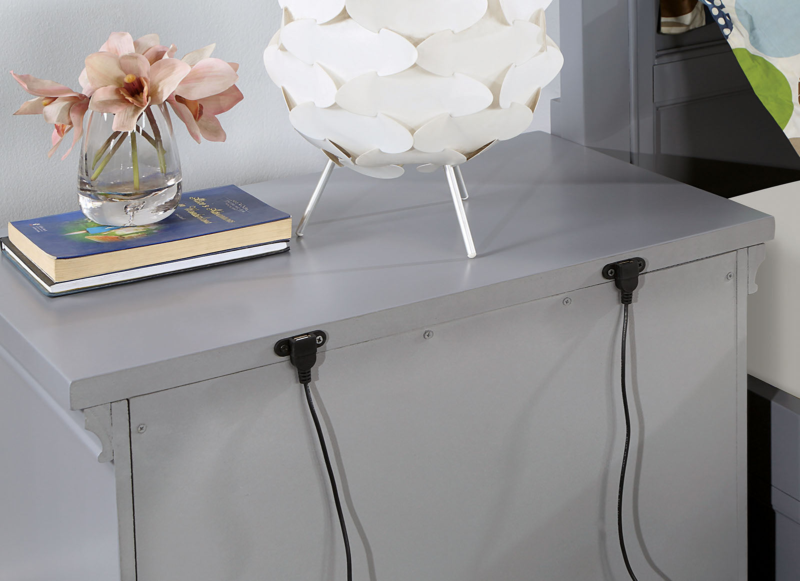 CASTLILE - Nightstand w/ USB - CM7413GY-N