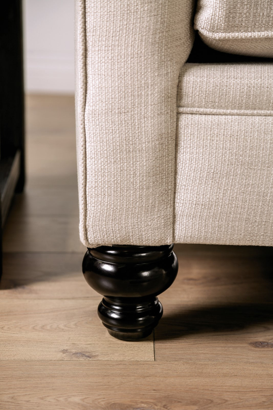 NEFYN - Sofa + Loveseat - SM2669-2PC