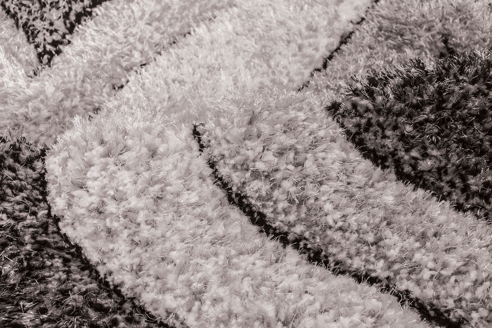 HEPSIBA - 5' X 7' Area Rug - RG4148