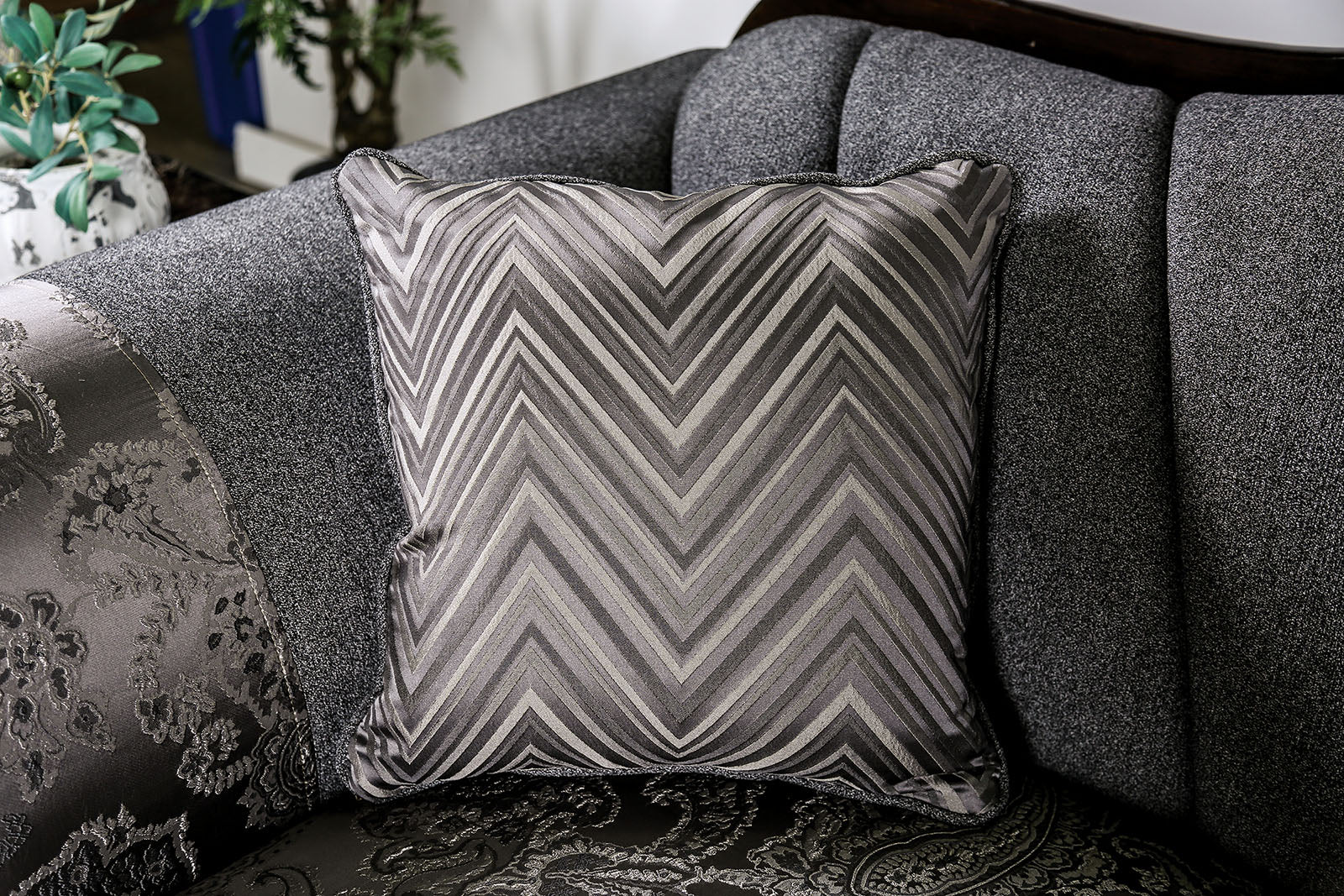NEWDALE - Sofa + Loveseat - SM6424-2PC