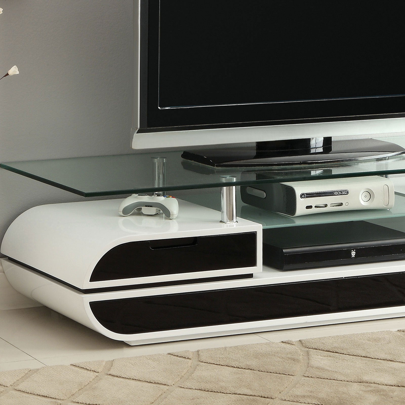 EVOS - 63" TV Console - CM5813-TV
