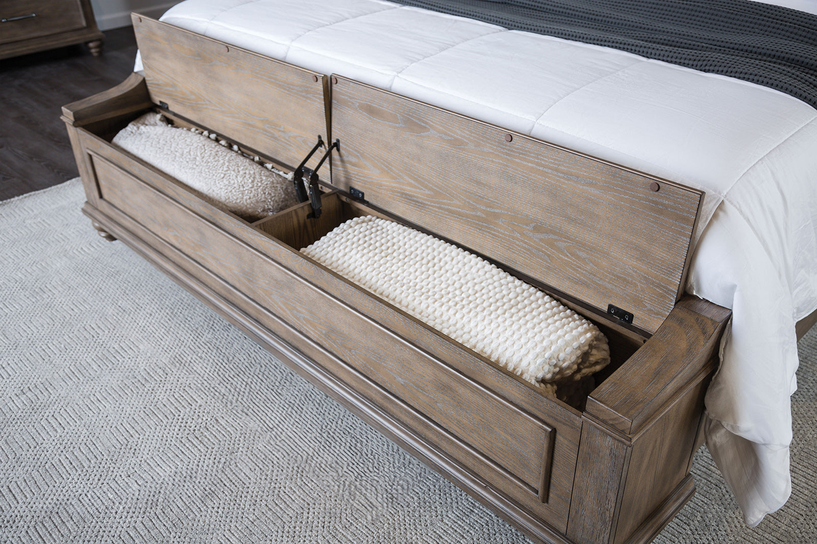 PHILOMATH - E.King Bed, Aged Oak - FM7430BR-EK-BED