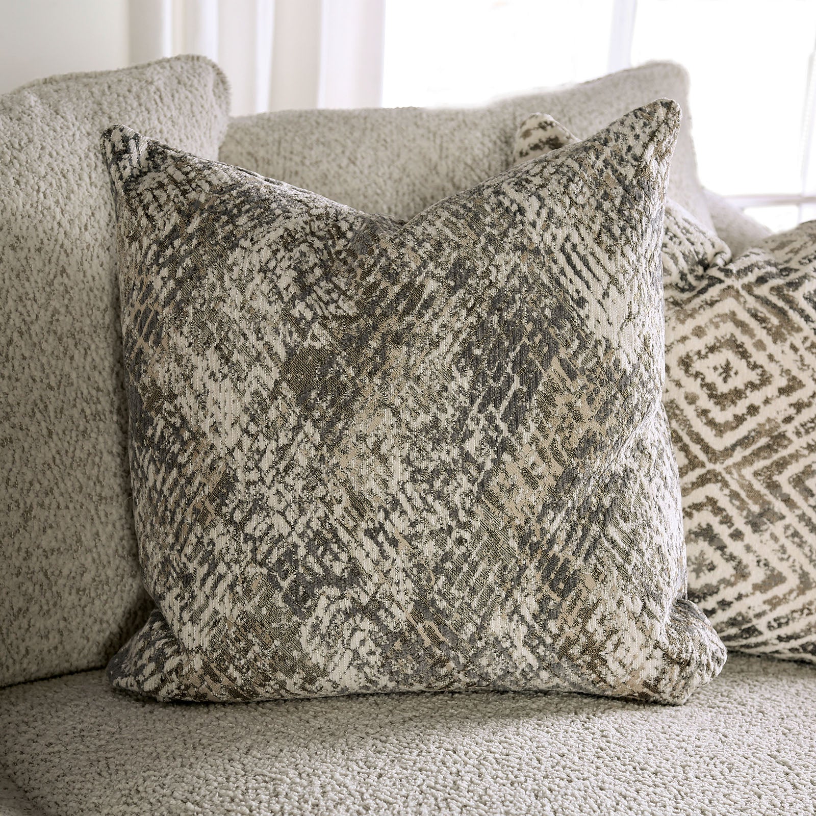MOORPARK - Loveseat - SM6092-LV