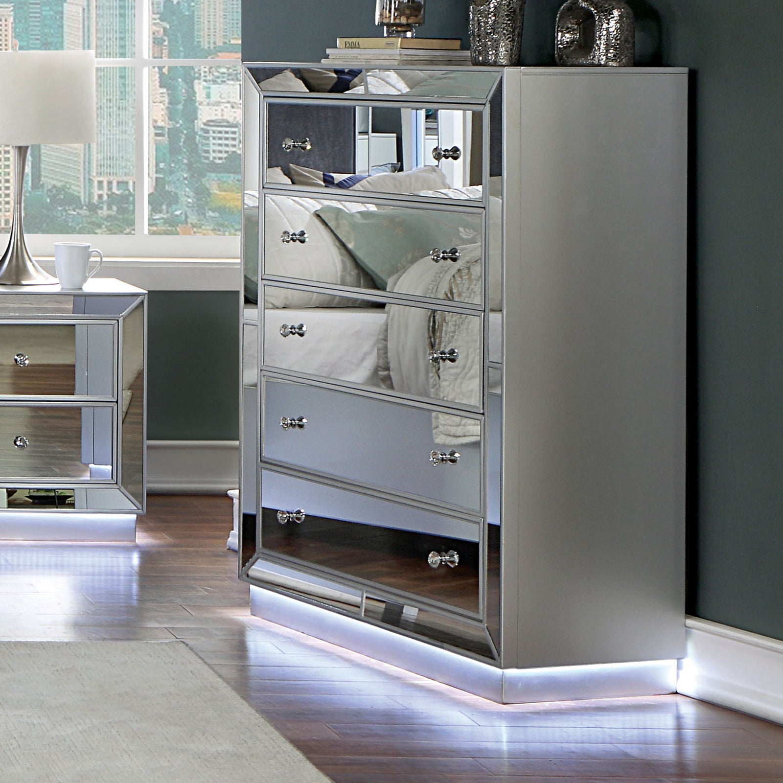 BELLADONNA - Chest w/ LED - CM7417SV-C