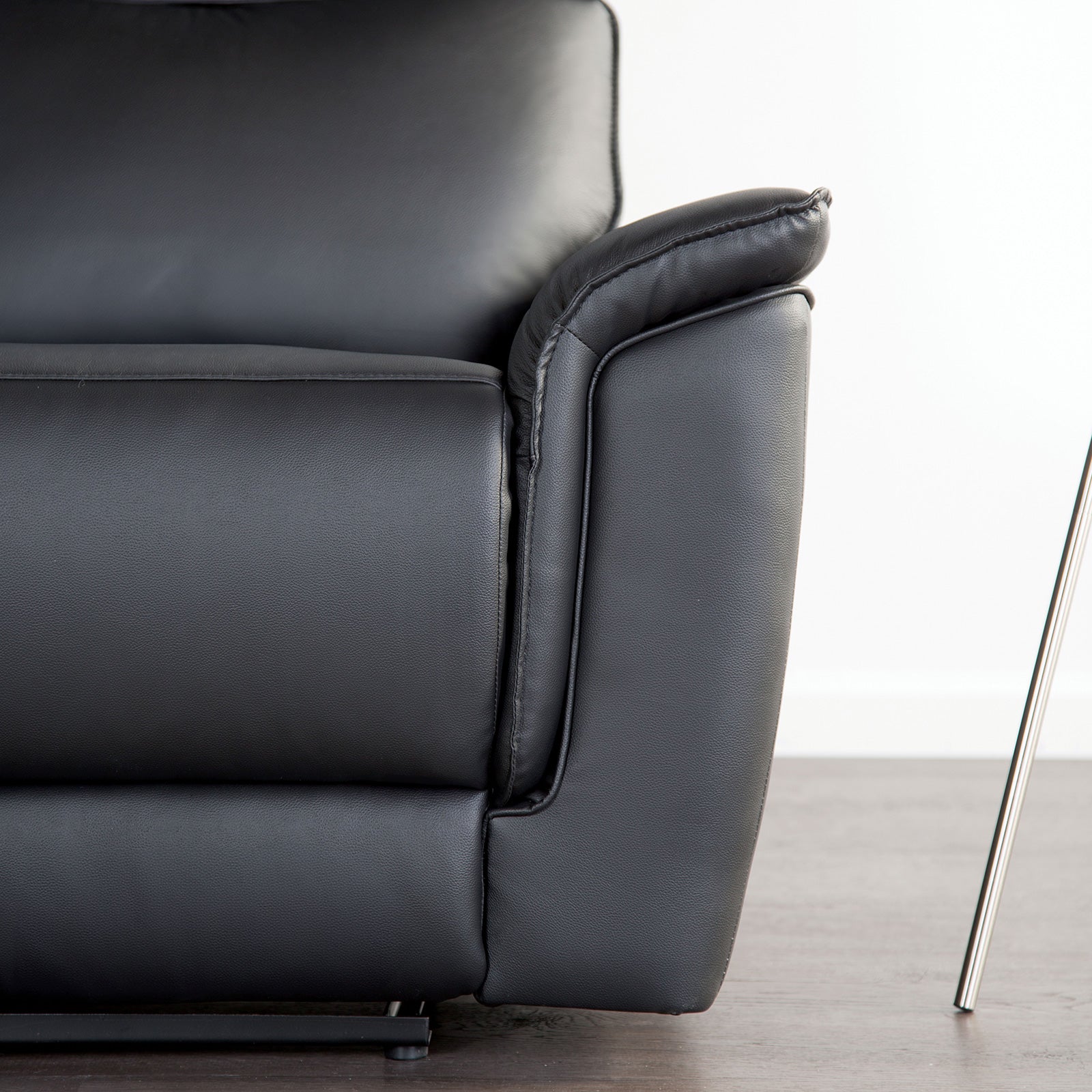 BIENNE - Loveseat - FM69002BK-LV-M