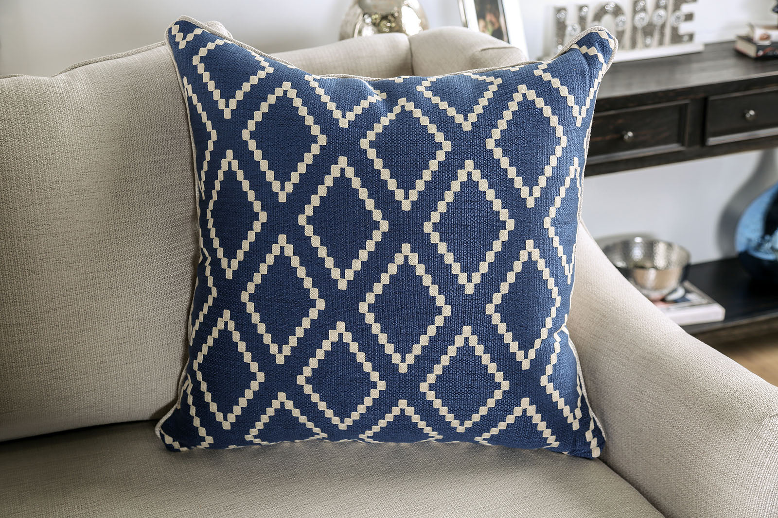 NEFYN - Sofa + Loveseat - SM2669-2PC